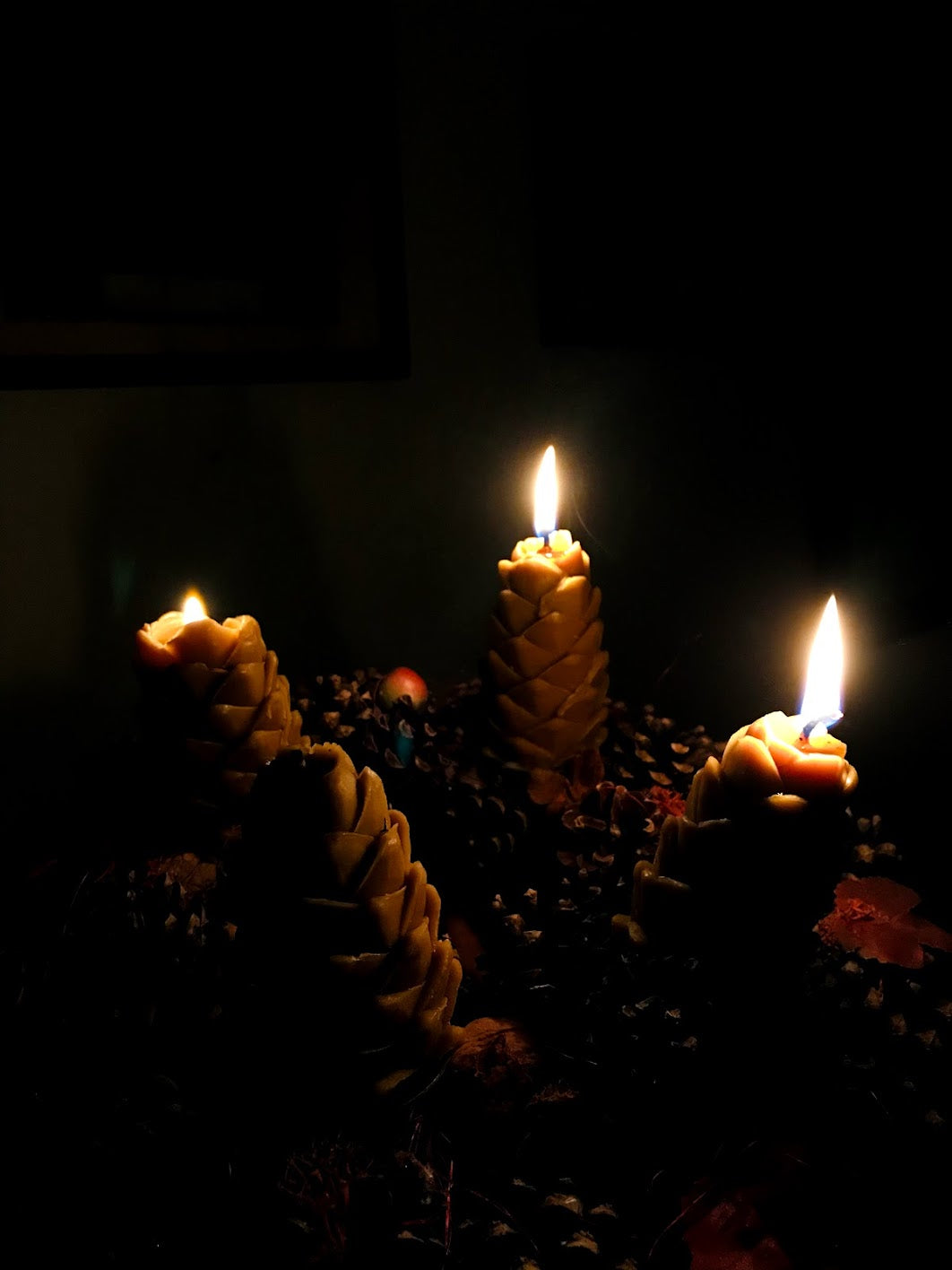 Adventný set | Sviečky zo včelieho vosku - šišky